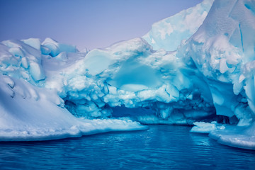 Fototapeta na wymiar Antarctic Glacier 