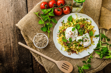 Spring salad of lentils with poached egg