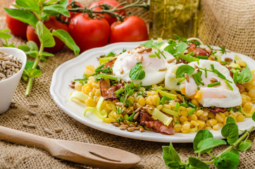 Spring salad of lentils with poached egg