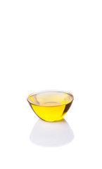 Vegetable cooking oil in a clear glass bowl 