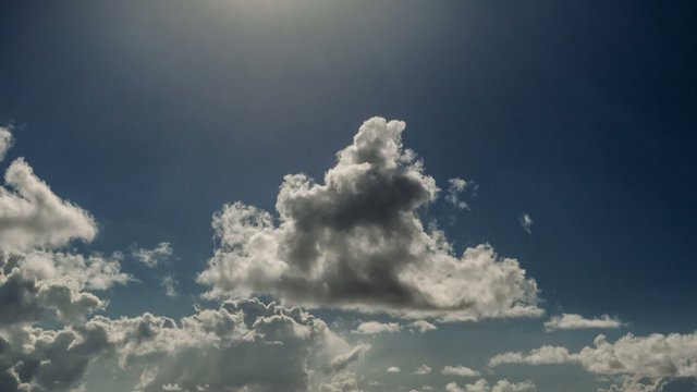 Time - lapse облака на рассвете.