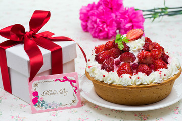 母の日　タルト　プレゼント　カーネーション