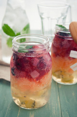 ジャーに入ったゼリー