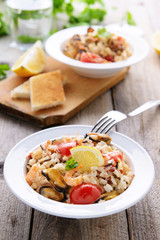 Rice with mussels and shrimps