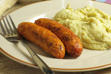 saucisses fumées, et purée 15052015