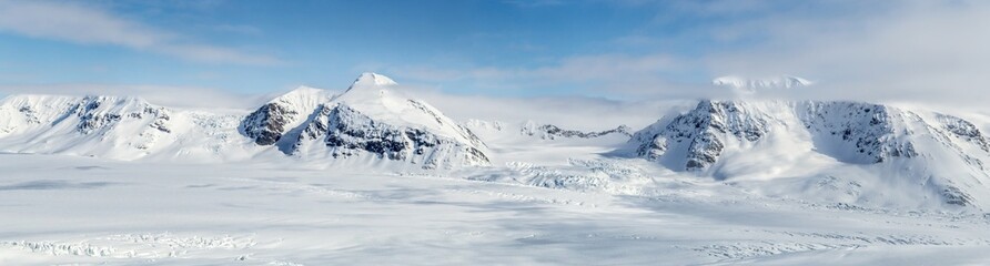 Arctic spring in south Spitsbergen - obrazy, fototapety, plakaty