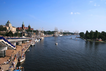 Szczecin city view and sailboats - obrazy, fototapety, plakaty