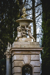 Obraz premium classical sources of water in the royal gardens of Aranjuez, Spa