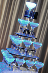 演出,とてもエレガントでロマンチックなシャンパンタワー