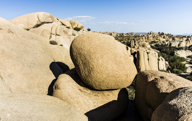 Fototapeta na wymiar scenic rocks in Joshua Tree National Park