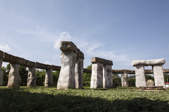 Stonehenge II