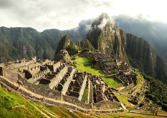 The lost city of Machu Picchu - 83377529