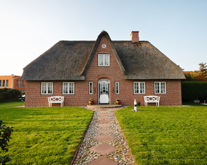 Haus mit Reetdach auf Sylt