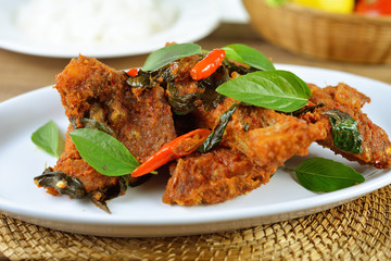 fried fish with red chilli sauce