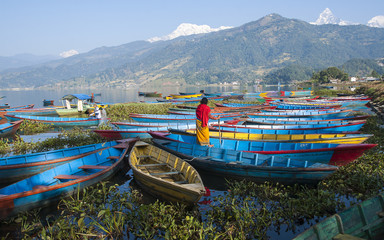 uitzicht op het meer in Pokhara