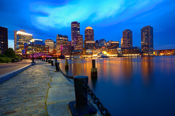 Fototapeta premium Boston sunset skyline at Fan Pier Massachusetts