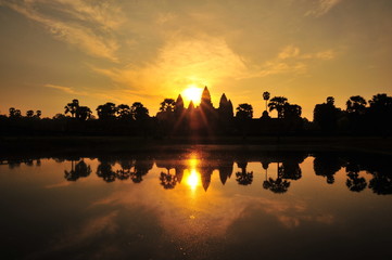 Fototapeta na wymiar Angkor Wat Temple at Sunrise Silhouette