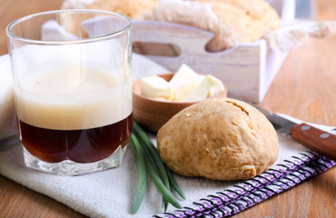 Cheddar & chive beer dampers