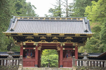 日光山・輪王寺仁王門