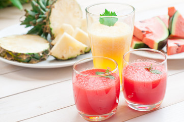 Colorful fruit drinkings