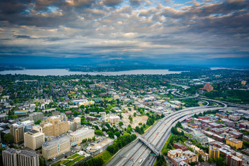 Fototapeta premium View of I-5 and Lake Washington, in Seattle, Washington.