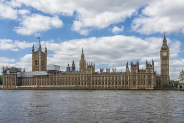 Fototapeta na wymiar View of Big Ben and Houses of Parliament in London across Thames