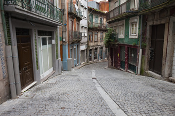 Fototapeta premium Street and Houses in Old Town of Porto