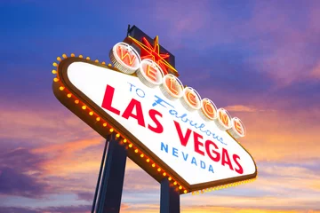 Schilderijen op glas Welcome To Fabulous Las Vegas Nevada Sign © somchaij