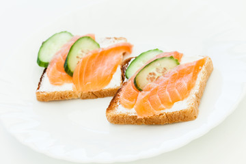 toast with salmon