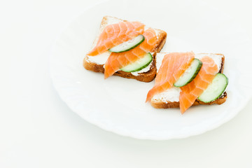 toast with salmon