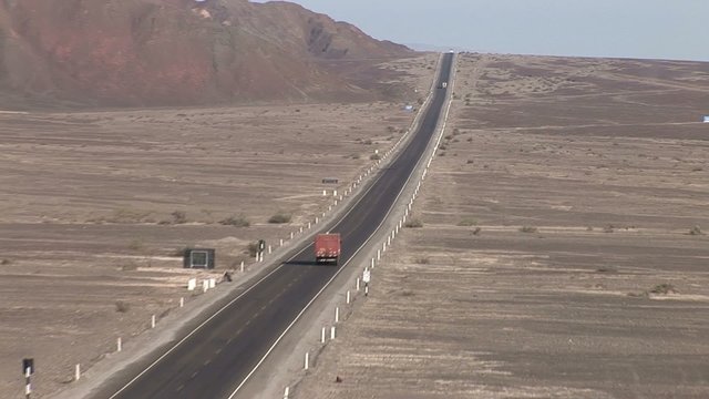 Truck, Peru, Panamericana, near Nasca