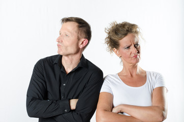 Paar führt Streitgespräch