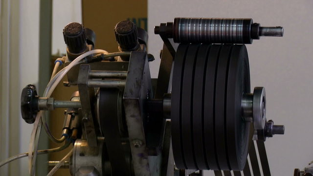 paper tractor mechanism, Labeling machine
