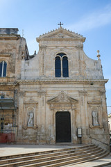 Fototapeta na wymiar Church of San Francesco de Asisi next to the City Hall in Ostuni