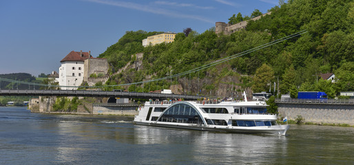 Tourismus auf der Donau zwischen Passau und Linz