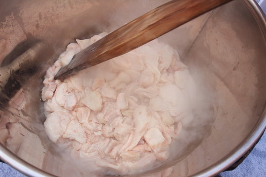 grasso di maiale per preparazione ciccioli