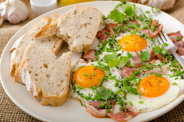 Spring omelette with bacon, egg and herbs