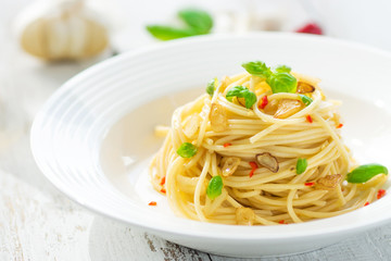 Pasta, Spageti olive oil and peperoncino