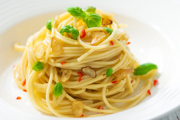 Pasta, Spageti olive oil and peperoncino