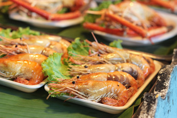 Grilled shrimp at the market