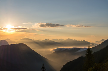 Sonnenaufgang am Stripsenjoch © Lisa Birkigt