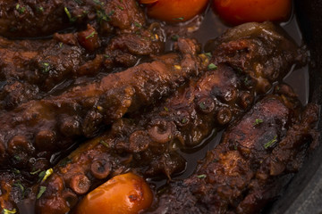 Octopus with tomato sauce