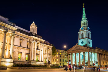 Fototapeta na wymiar St Martin-in-the-Fields church on Trafalgar Square - London