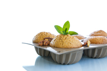 walnut muffins