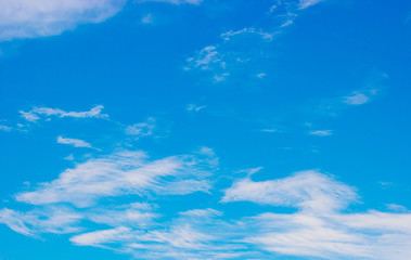 Fototapeta na wymiar The beautiful blue sky