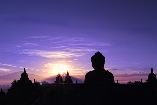 Indonesia, Java, Magelang, Silhouette of Borobudur Temple