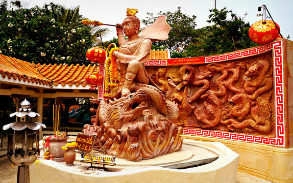 Thailand, Khon Kaen, Bueng Kaen Nakhon, Chinese mythical shrine 