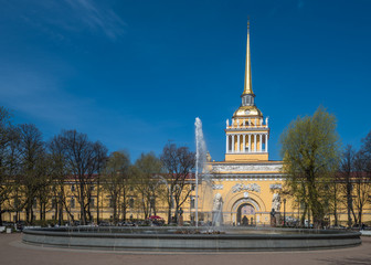 Fototapeta na wymiar Admiralty building, Saint Petersburg, Russia