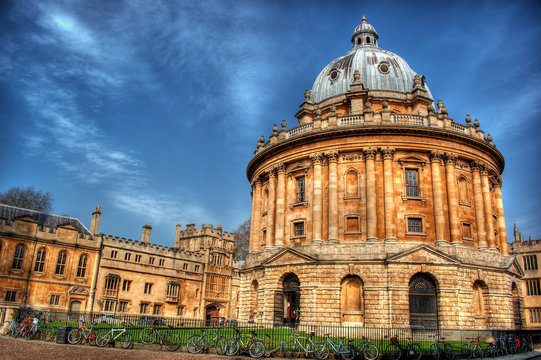 UK, England, Oxford, Low angle view of Radcliffe Camera