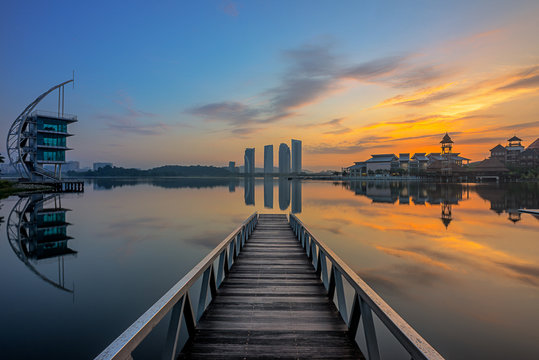 Malaysia, Putrajaya, Pullman, Sunrise at jetty on lake